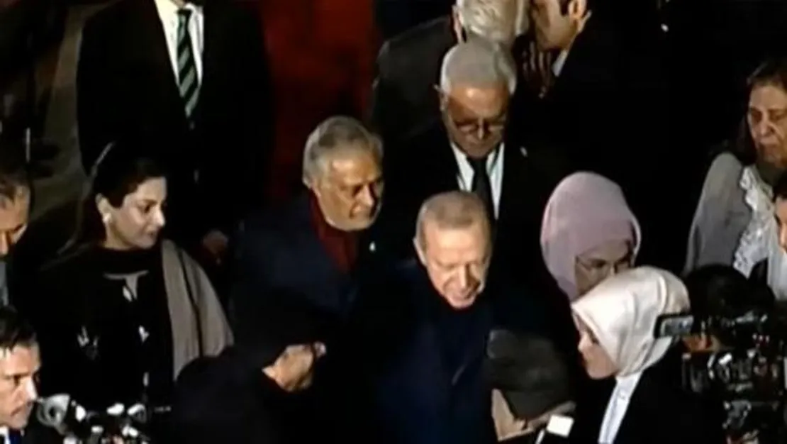 erdogan-pakistan-da-resmi-karsilama-toreninde