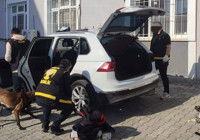 gemlik-te-aracta-5-bin-526-adet-uyusturucu-ele-gecirildi