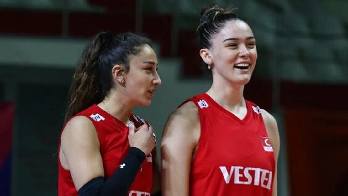 hande-baladin-fenerbahce-ye-yaklasiyor-zehra-gunes-bekleniyor