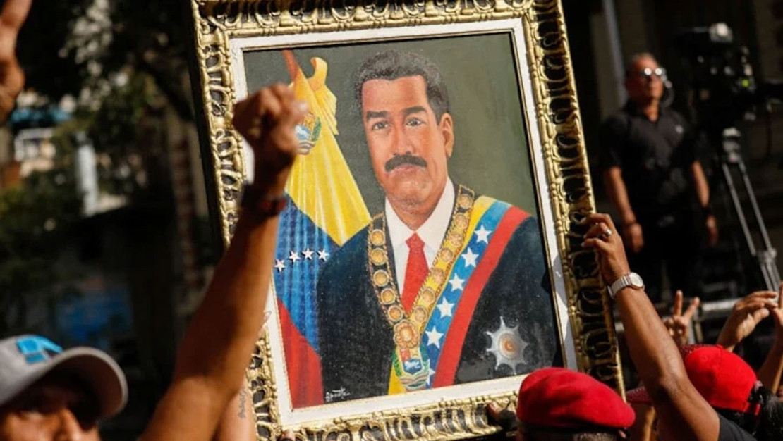 venezuela-da-binlerce-kisi-maduro-icin-yurudu