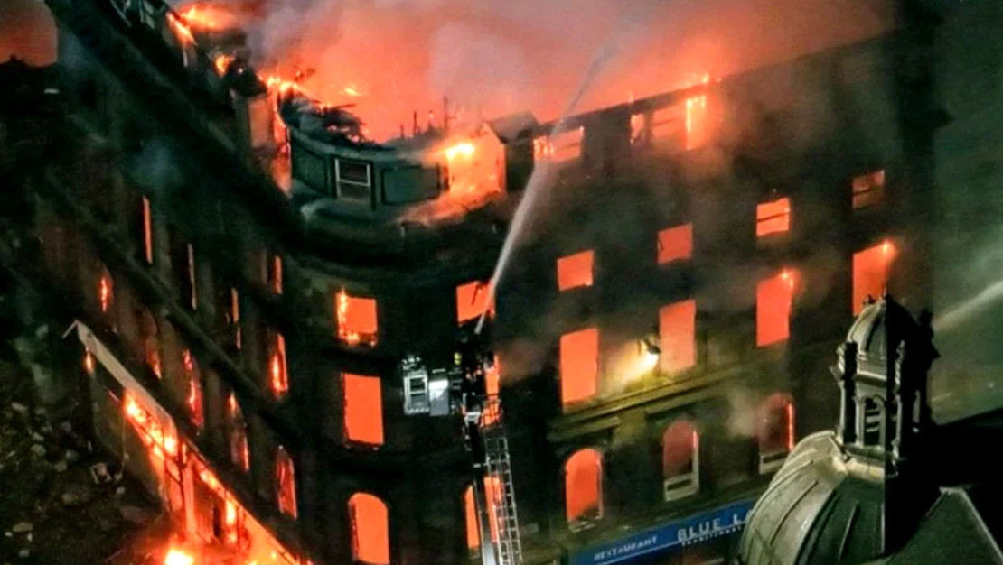 glasgow-central-istasyonunda-yangin-tarihi-bina-yikildi