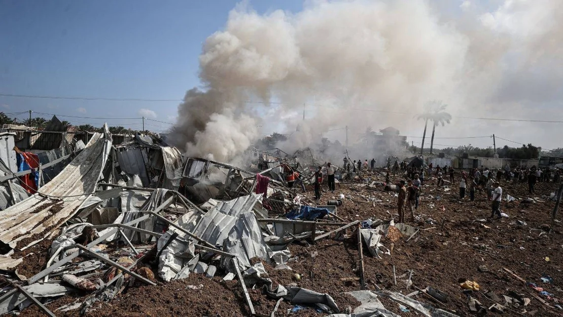 israil-ordusu-filistinlilerin-cadirlarini-bombaladi