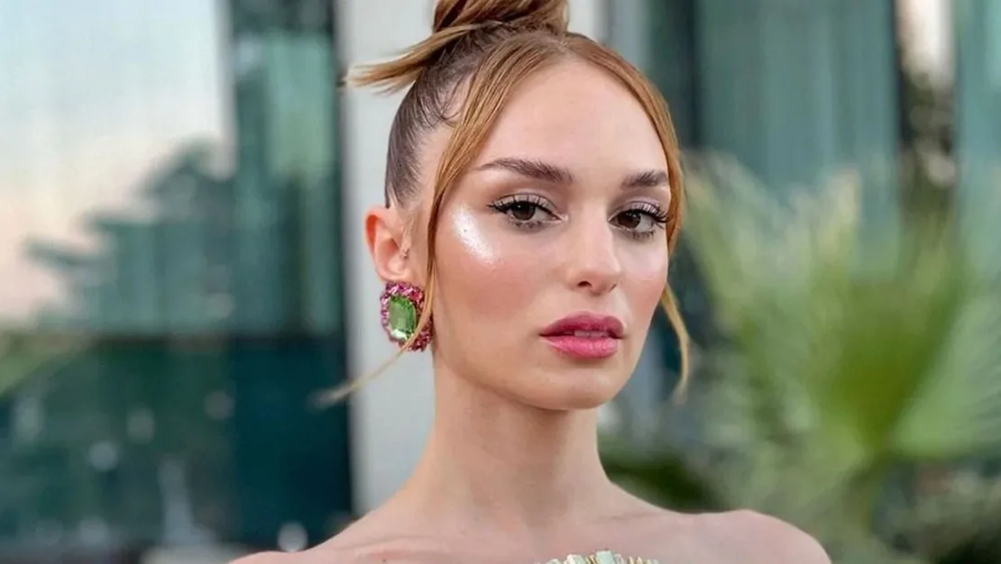 nilperi-sahinkaya-nin-annesi-vefat-etti