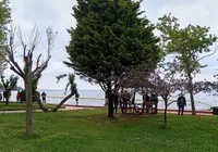 sahildeki-kayaliklarda-erkek-cesedi-bulundu