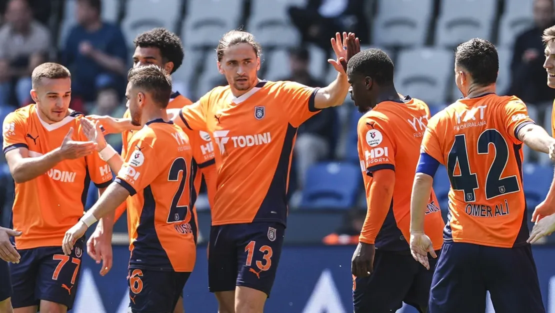 basaksehir-gaziantep-fk-yi-2-1-yendi