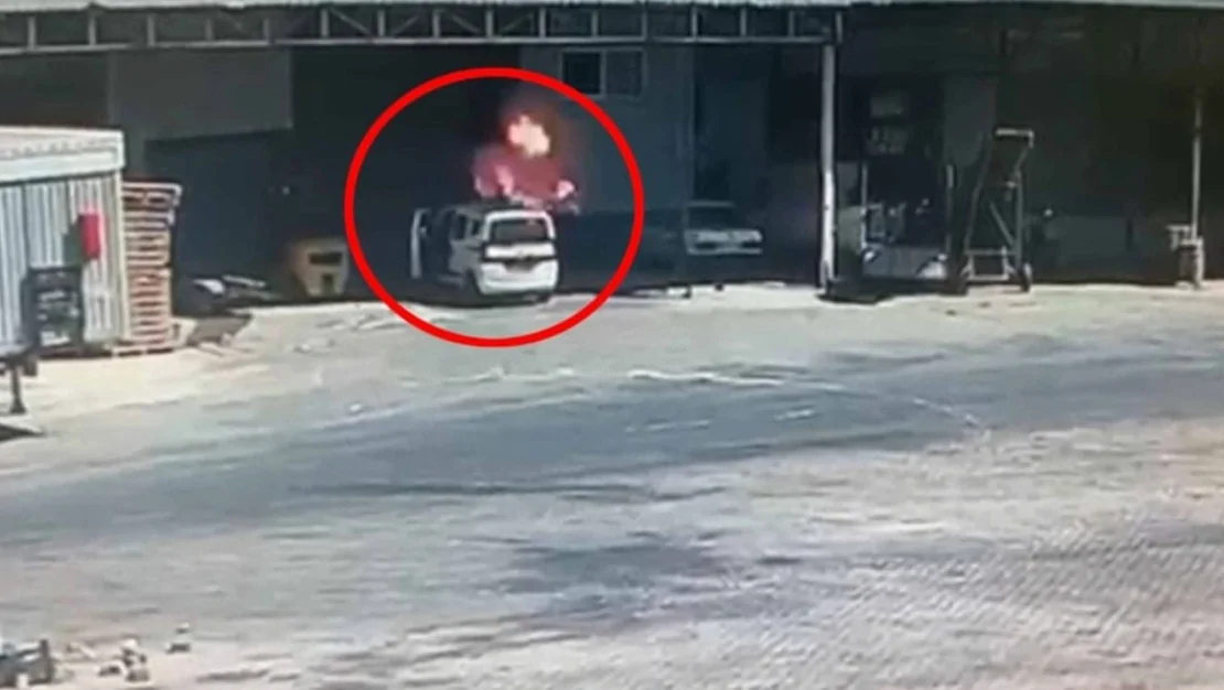 demre-de-toptancida-patlama-meydana-geldi