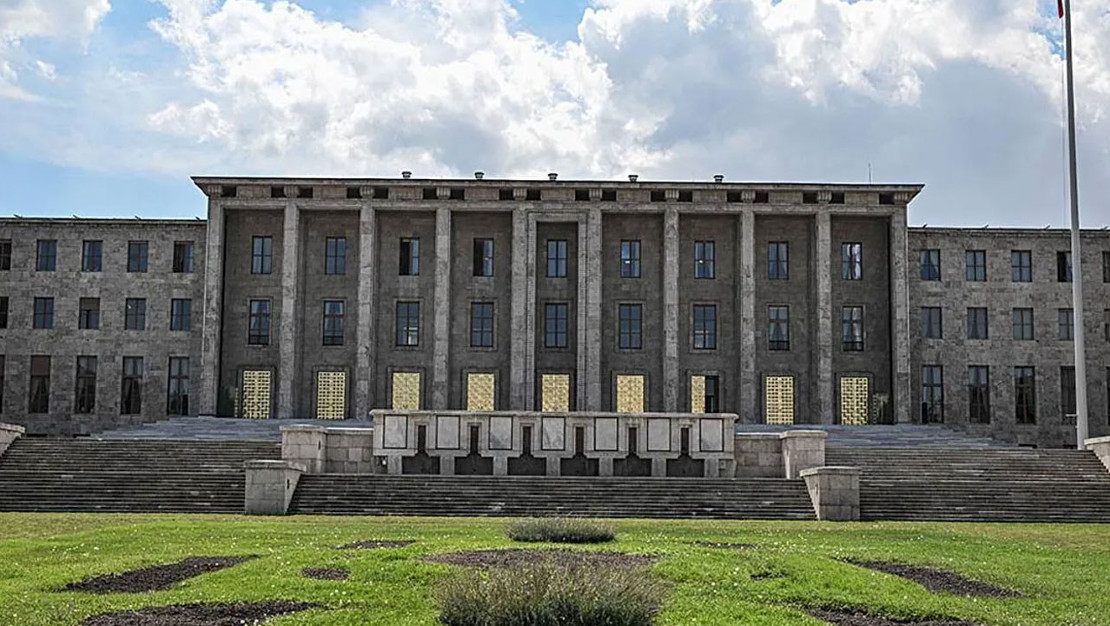 tbmm-de-cinsel-taciz-iddianamesi-kabul-edildi