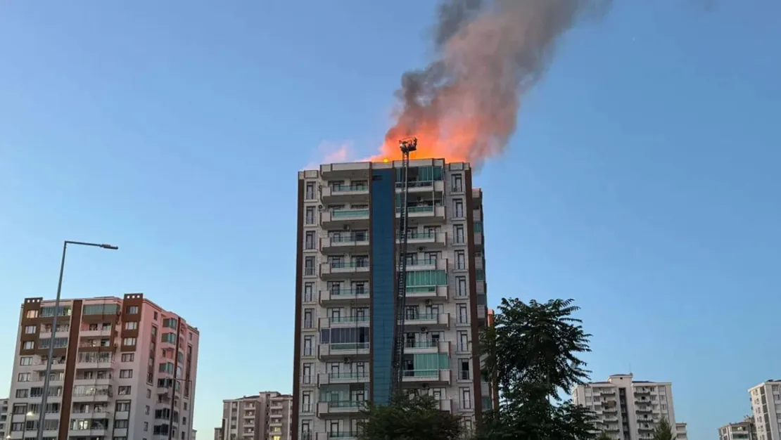 diyarbakir-yangininda-2-tutuklama-yapildi