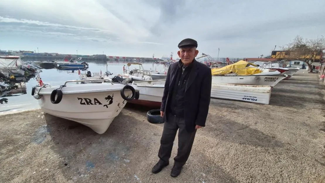 tekneyi-birakti-denizden-kopamadi-ali-hicsolmaz