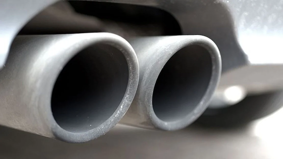 trafikte-abarti-egzoz-ceza-111-bin