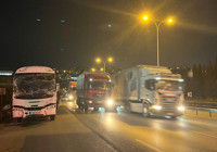 kocaeli-de-servis-minibusu-tira-carpti-6-yarali