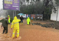 antalya-da-saganak-yagis-hayati-olumsuz-etkiledi