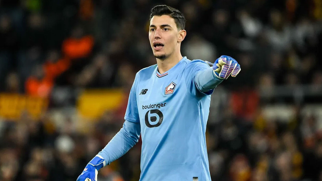 berke-ozer-in-fransa-da-performansi-gundem-olmustu