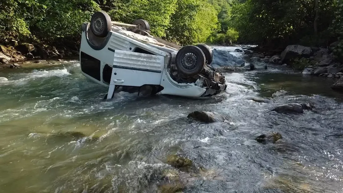 trabzon-da-kaza-cift-hayatini-kaybetti