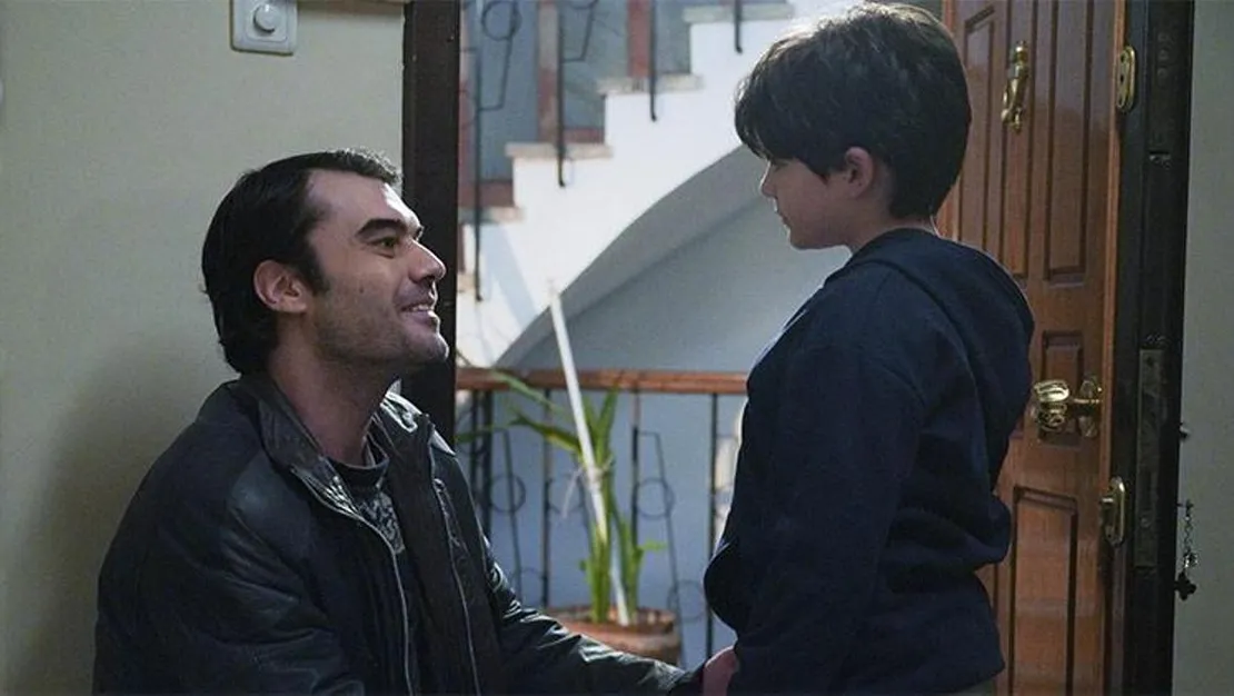 ankarali-oyuncu-ozgurcan-cevik-annem-ankara-da