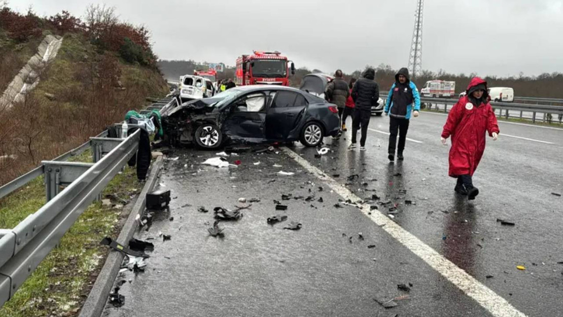 istanbul-izmir-otoyolu-nda-zincirleme-kaza-1-olu-10-yarali