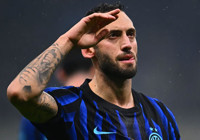 calhanoglu-transferi-icin-galatasaray-beklemede-kaldi