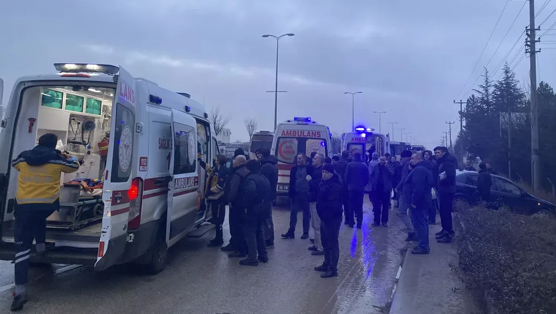 ankara-da-zincirleme-kazada-31-kisi-yaralandi