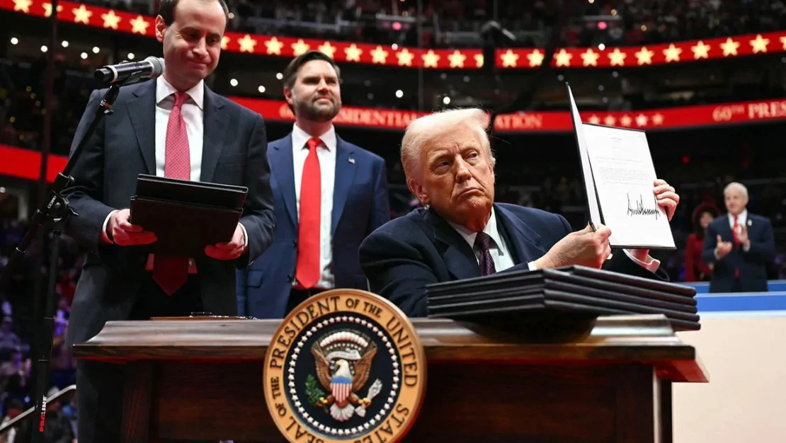 trump-trans-sporcular-testi-gecemezse-katilamaz