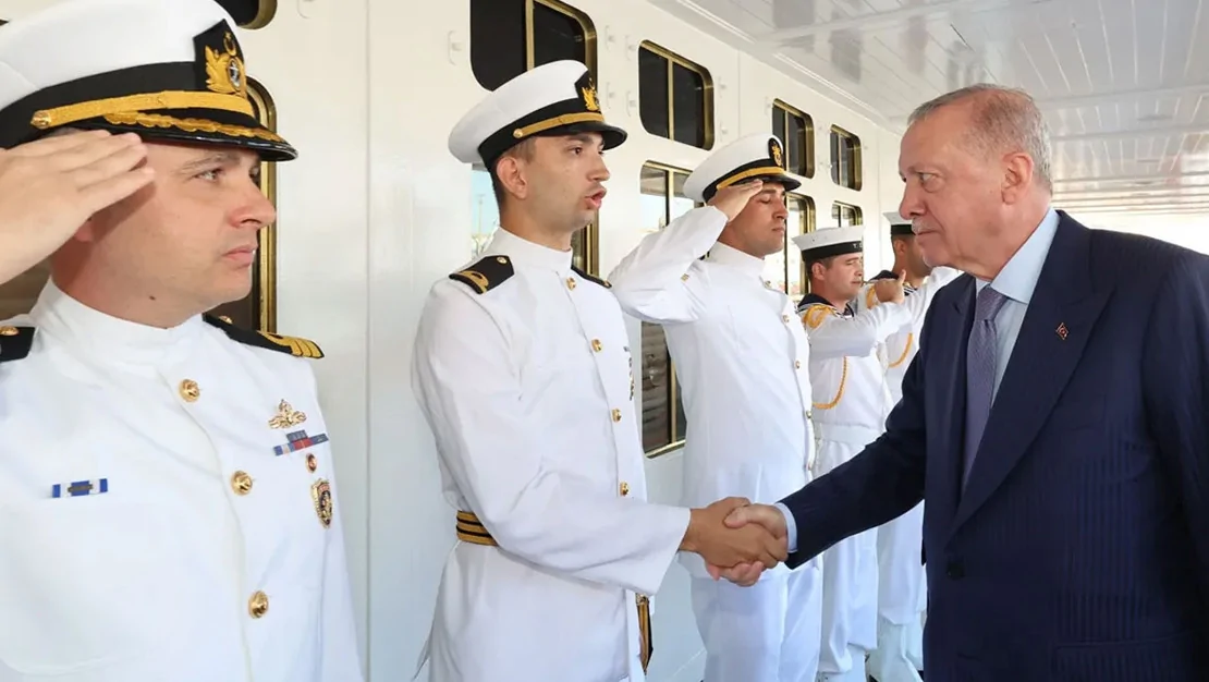 cumhurbaskani-erdogan-savarona-yi-inceledi