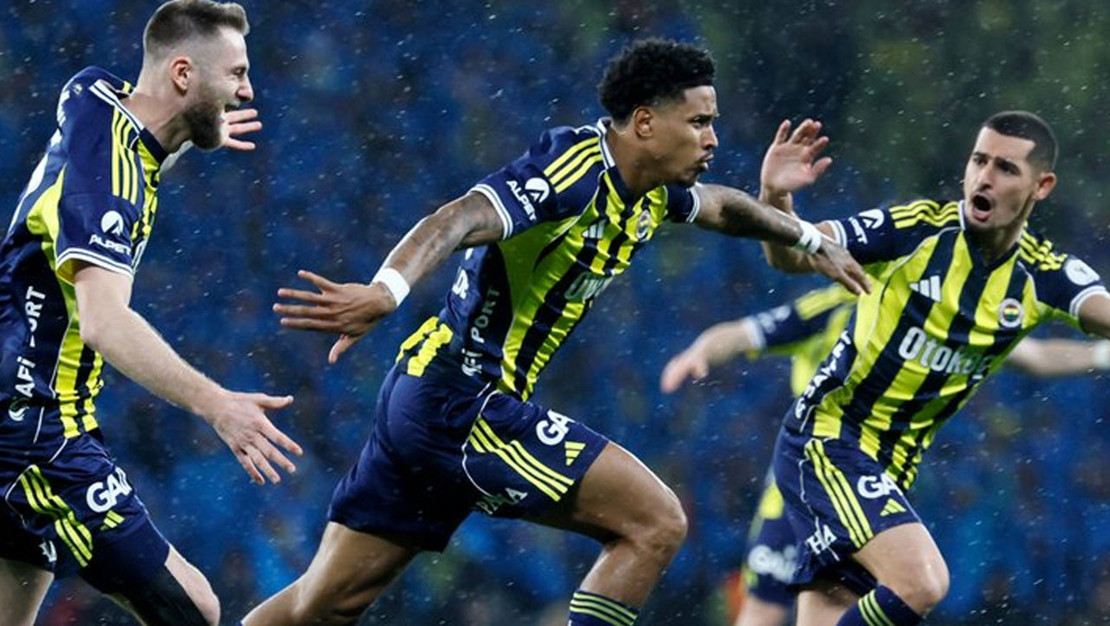 fenerbahce-de-jayden-oosterwolde-derbide-sakatlandi