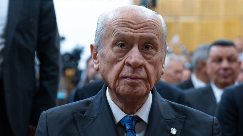 devlet-bahceli-den-amedspor-a-super-lig-tebrigi