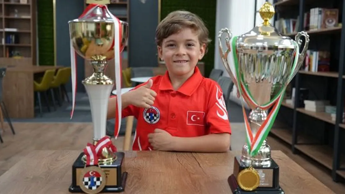 omer-taha-dede-8-yasinda-sampiyon