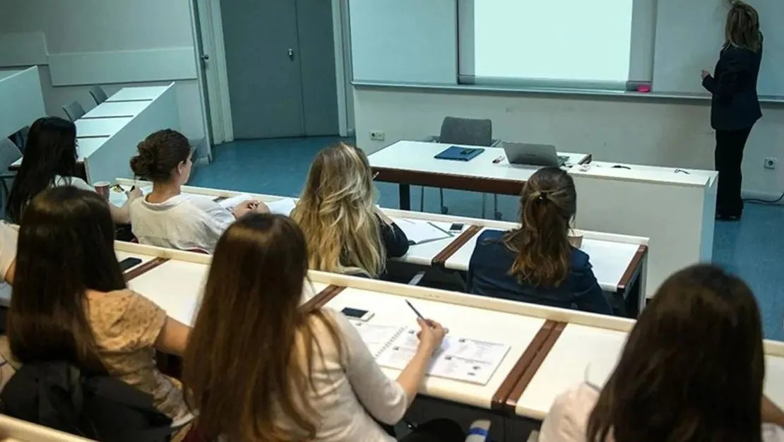yuksekogretim-donemi-degisecek-yeni-programlar-geliyor