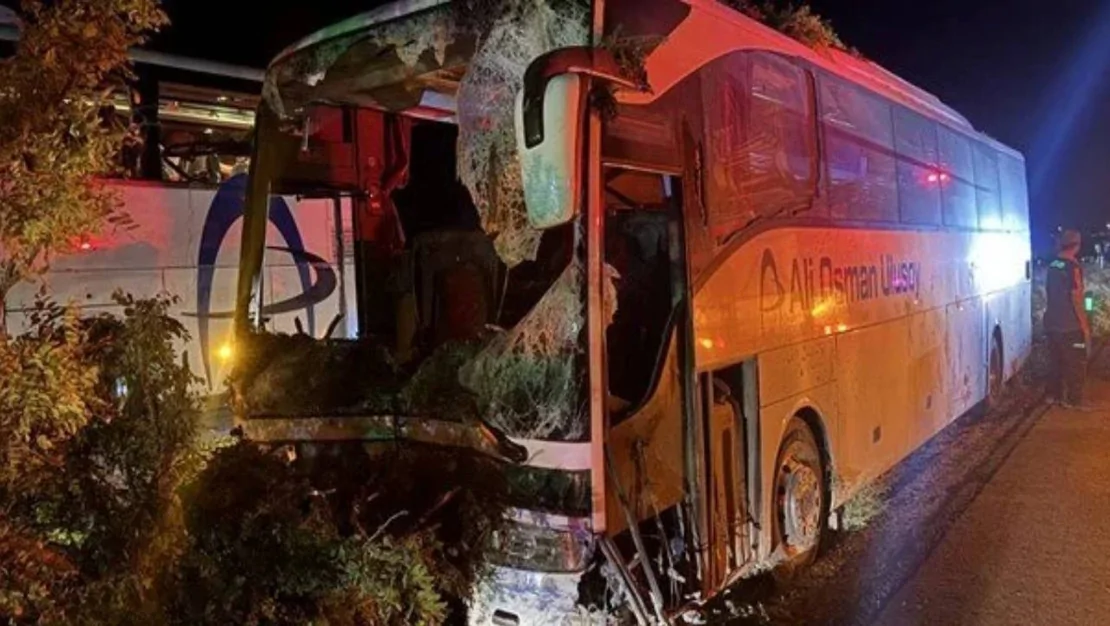 kayseri-de-otobus-kazasi-1-olu-13-yarali