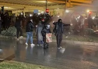 antalya-da-ekrem-imamoglu-protestosu-mudahalesi