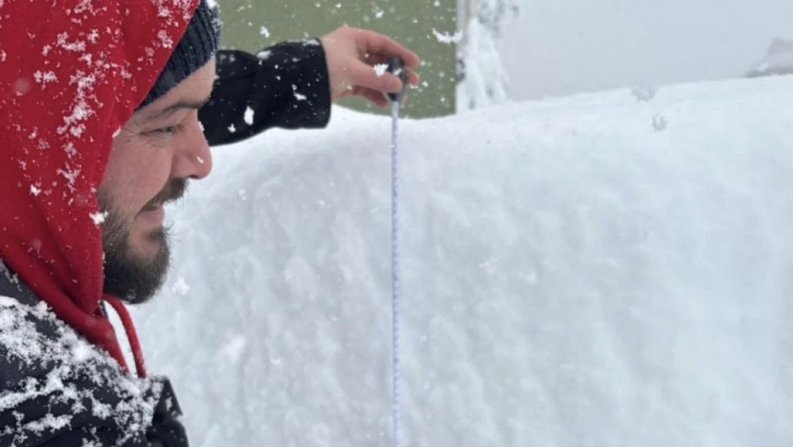 bolu-da-kar-yagisi-263-koy-yolu-kapandi