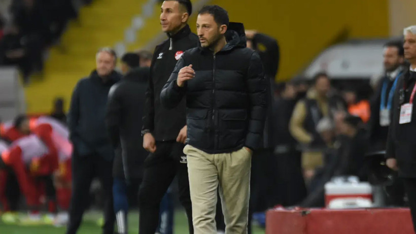 fenerbahce-den-kayserispor-galibiyeti-skriniar-in-durumu-aciklik-kazandi