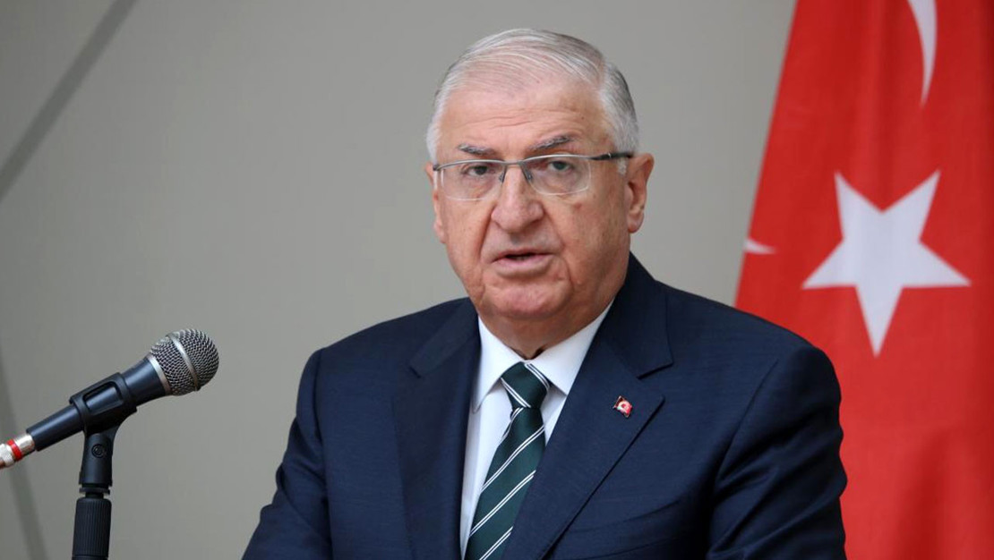 milli-savunma-bakani-yasar-guler-iftar-sofrasindaki-kahramanlarimiza-vefa-njg