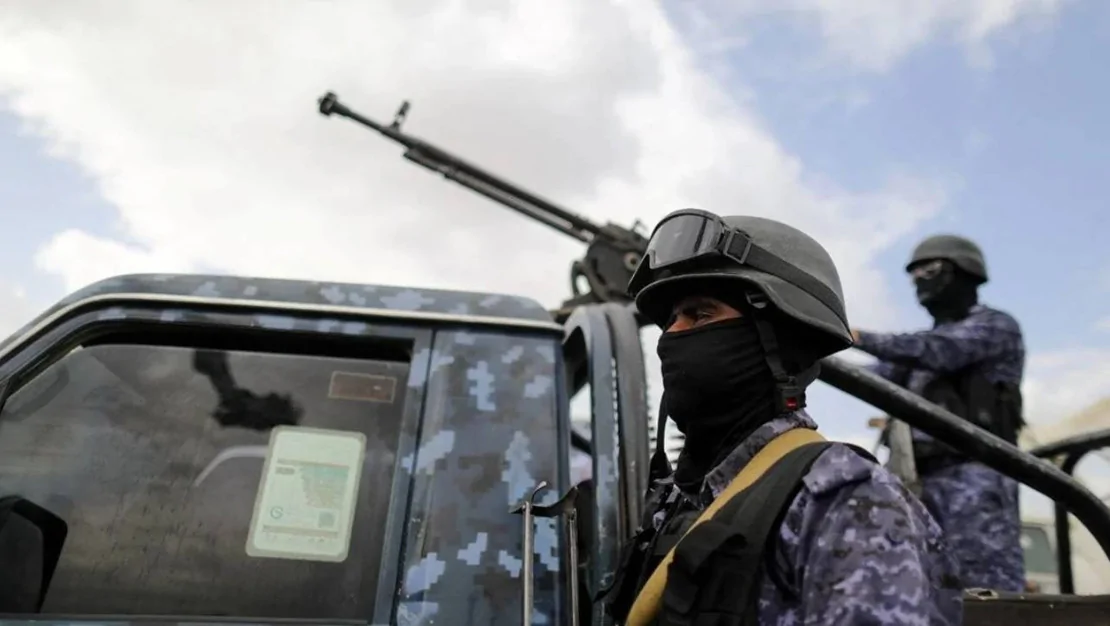 israil-yemen-i-vurdu-fuze-usleri-hedef-alindi