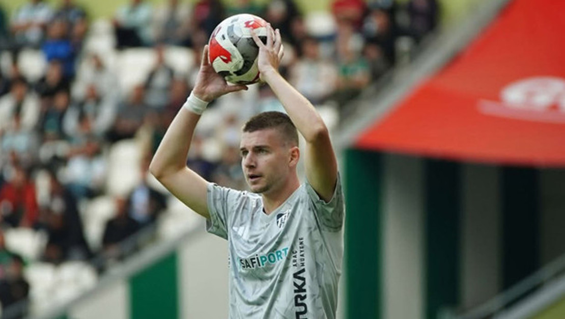 kocaelispor-da-oleksandr-syrota-ile-sozlesme-feshedildi