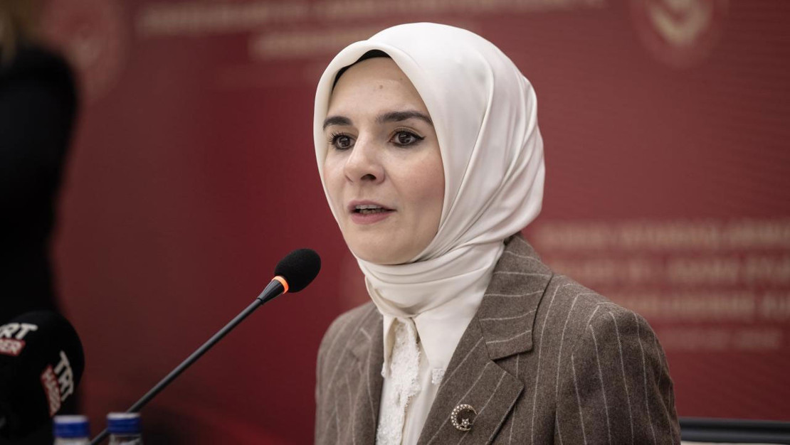 aile-bakani-mahinur-goktas-dijital-oyunlari-degerlendirdi