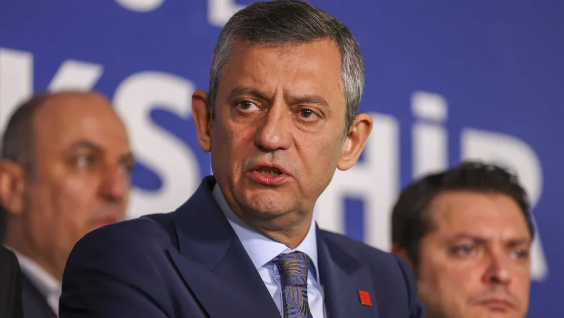 chp-kurultayinda-ozgur-ozel-e-rakip-cikti