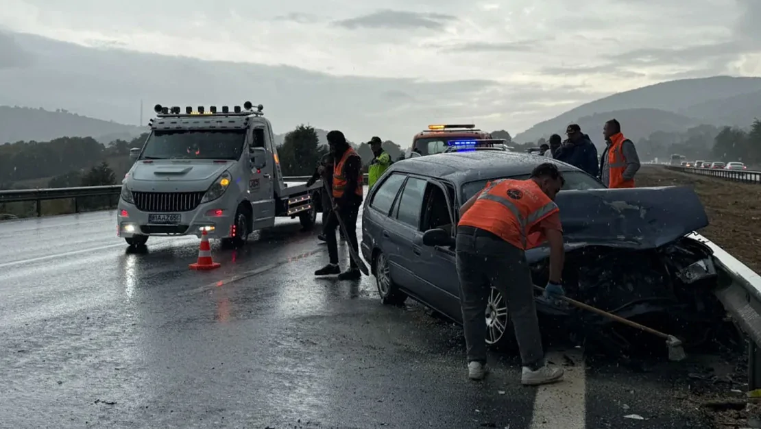 duzce-de-otoyolda-zincirleme-kaza