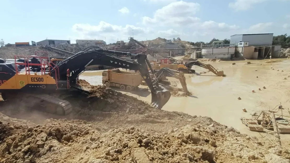 catalca-da-kum-ocaginda-gocuk