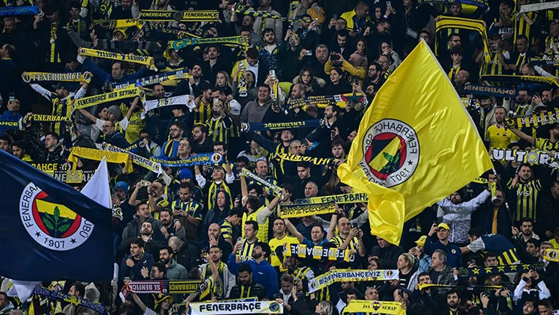 fenerbahce-taraftarlarindan-istifa-cagrisi
