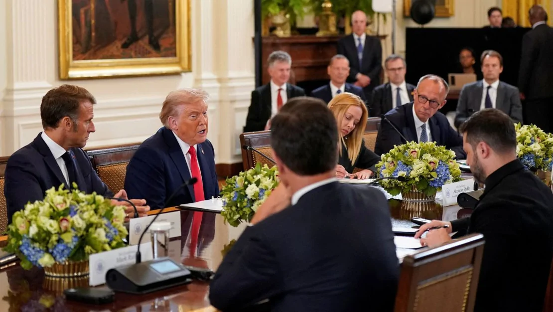 trump-macron-a-putin-anlasma-yapacak-dedi