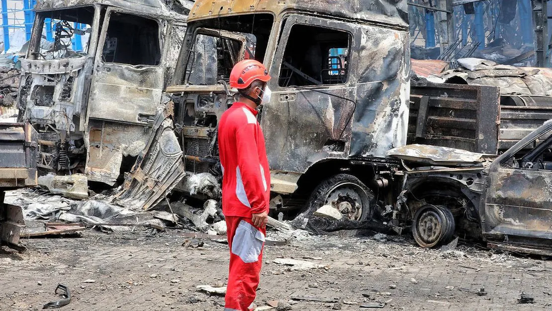 iran-da-limanda-patlama-olu-sayisi-65