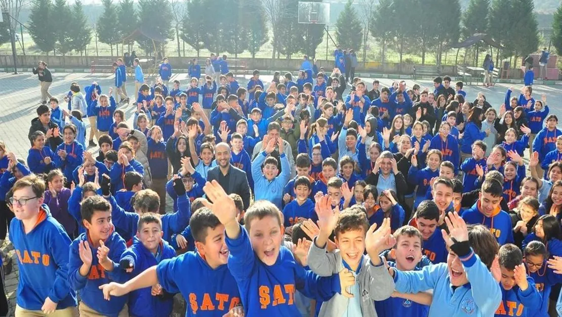 okul-radyosunda-ferdi-tayfur-anildi