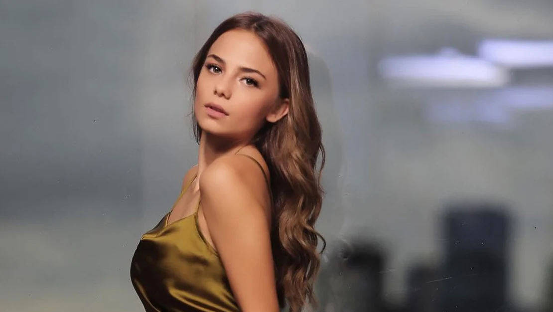 bahar-sahin-instagram-hesabinin-calindigini-acikladi