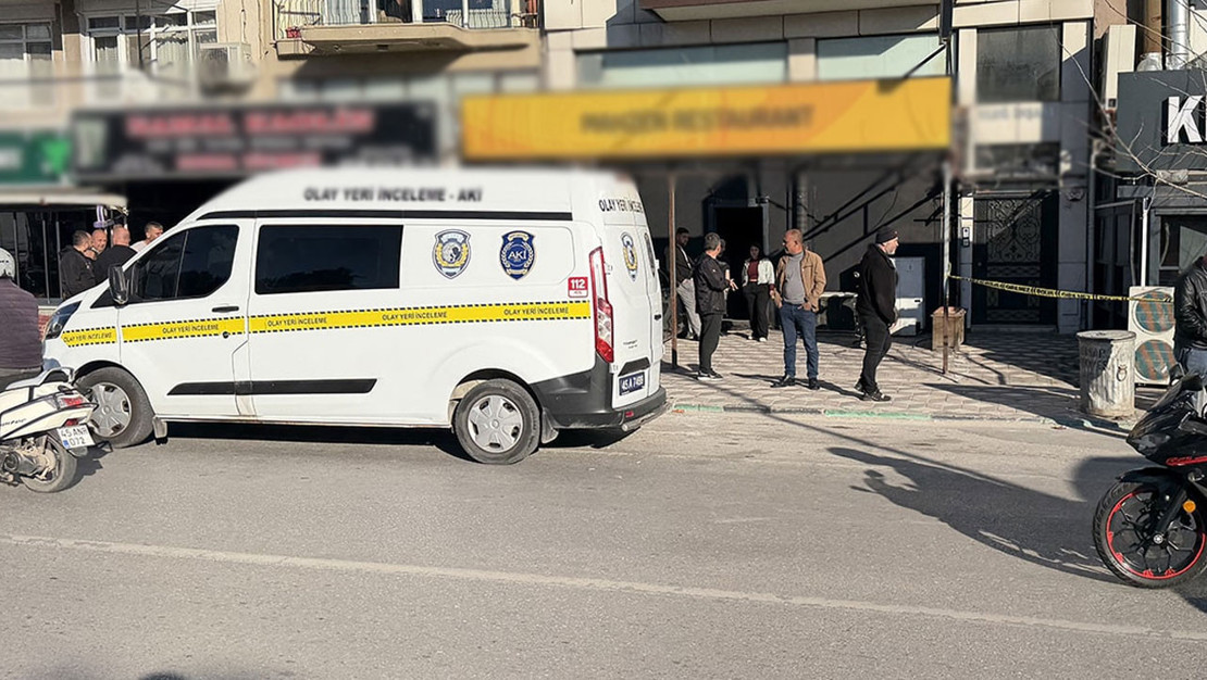 manisa-da-bicakli-kavga-1-olu-2-agir-yarali