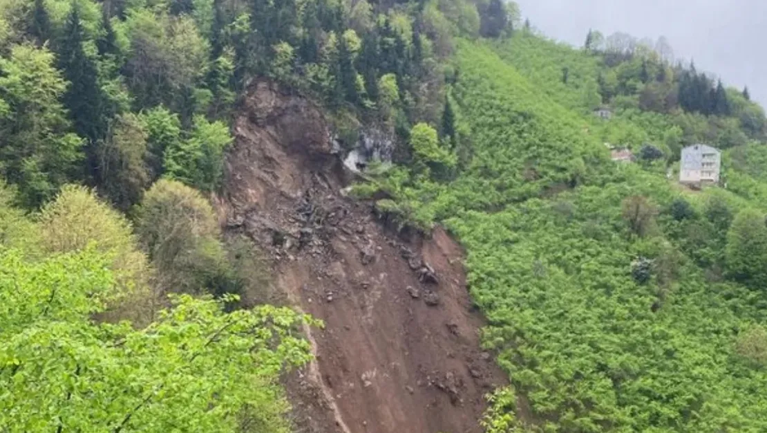 mahalle-yolu-ulasima-kapatildi
