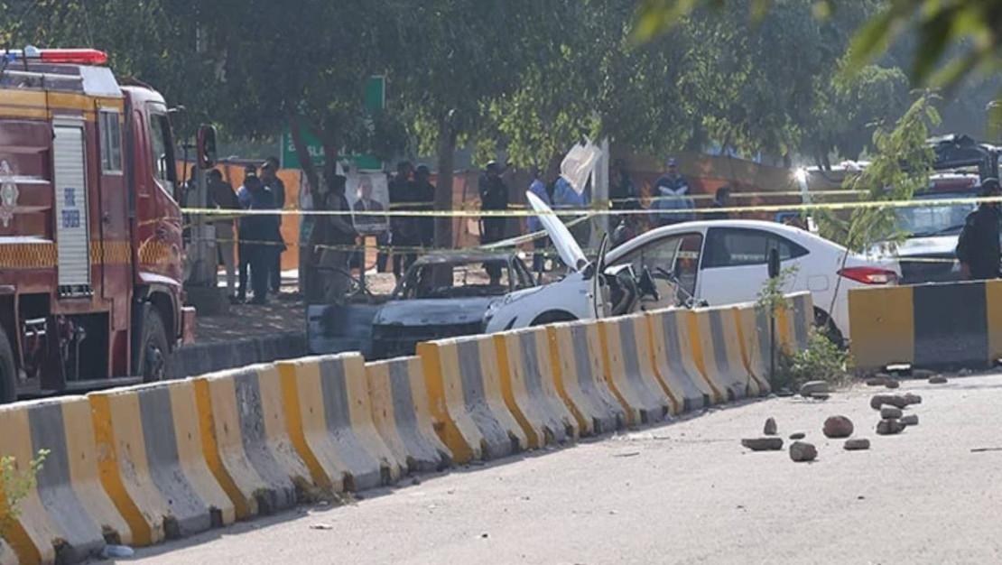 pakistan-da-mahkeme-yakininda-meydana-gelen-patlama