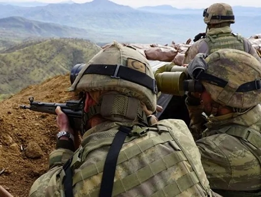 Irak’ın kuzeyinde 6 terörist etkisiz Irak'ın kuzeyinde 6 terörist etkisiz