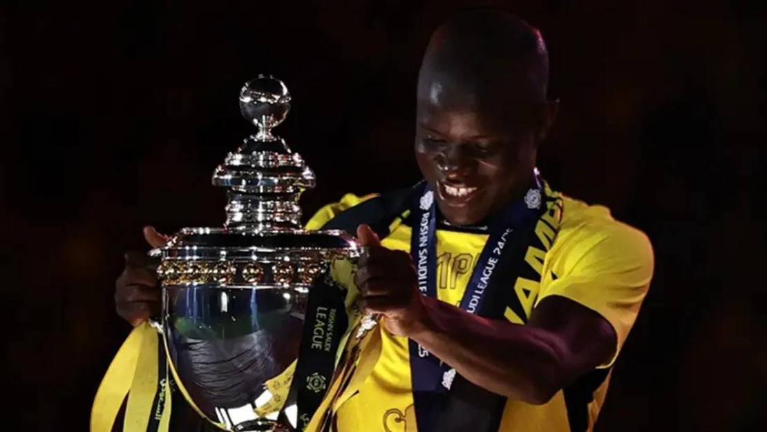 fenerbahce-ngolo-kante-icin-ikna-turu-gerceklestiriyor