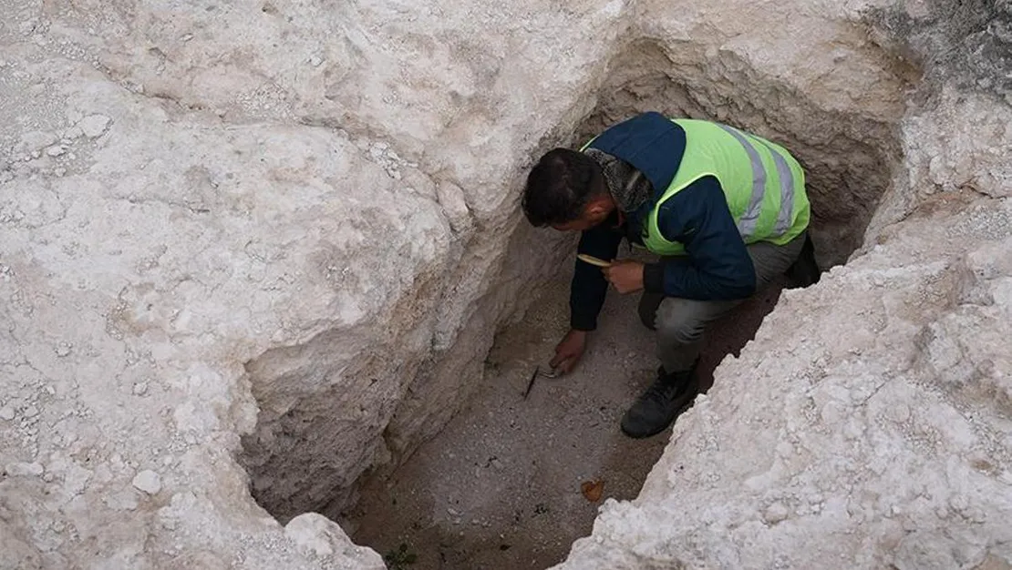 karabuk-te-antik-kentte-sikke-ve-fibula-bulundu